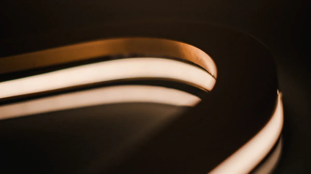 Abandone o n&eacute;on fr&aacute;gil para o LED Flex subterr&acirc;neo resistente hoje
