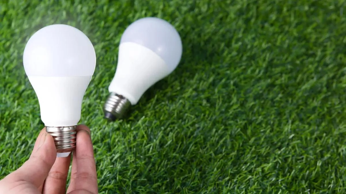 LED Flex de alta efici&ecirc;ncia versus Flex padr&atilde;o: ROI e economia de energia